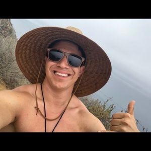 Meet your Posher, Brandon